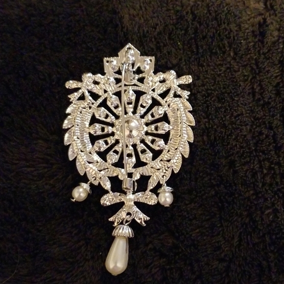 3" Rhinestone Brooch - Picture 3 of 4